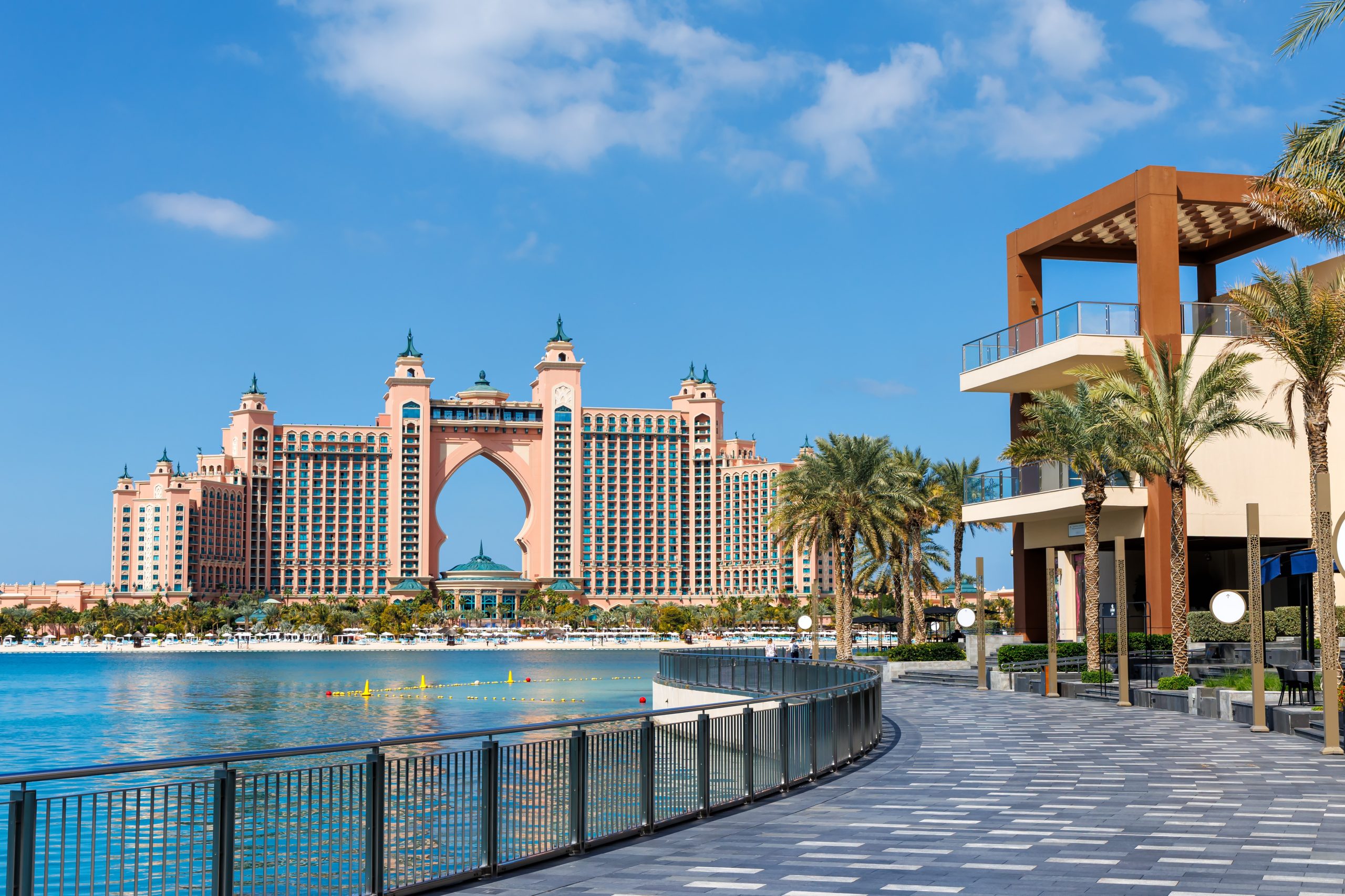 Dubai,Atlantis,Hotel,On,Artificial,Island,The,Palm,Jumeirah,Luxury
